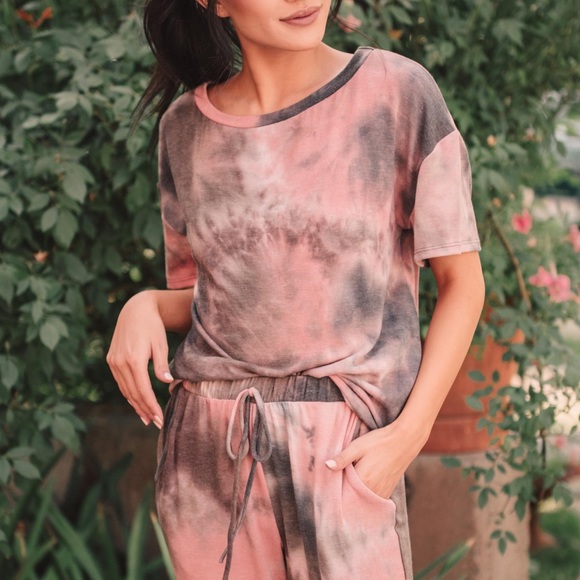 Forgotten Dreams Tie Dye Top in Mauve - Picture 4 of 15